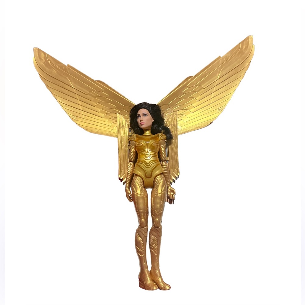 Wonder Woman 1984 Light-Up Golden Armor Doll GKH97 Mattel 2021